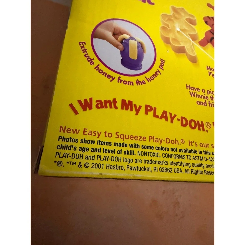 Play-Doh Winnie the Pooh n Friends Picnic Set 2001 Hasbro Disney 22172 New